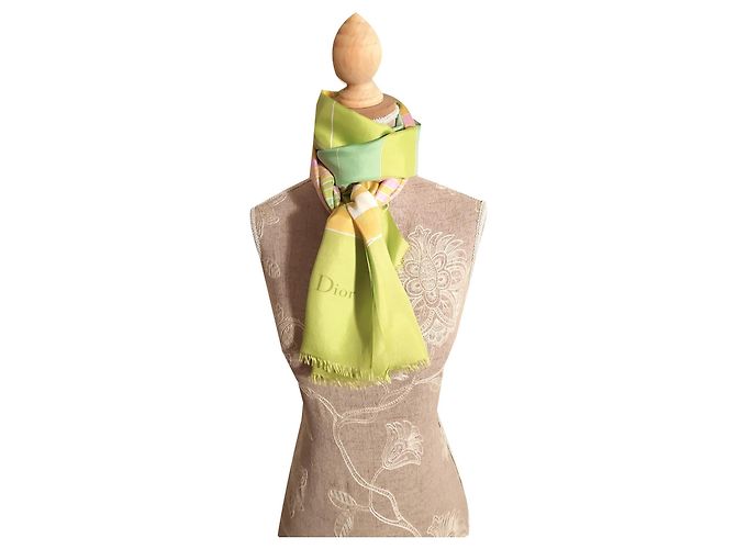 Christian Dior Seidenschal Hellgrün geometrisches Muster