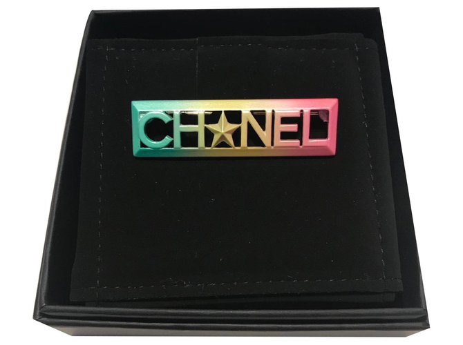 Chanel Broche Multicolorido , Novo nunca usado Multicor Aço  ref.170107