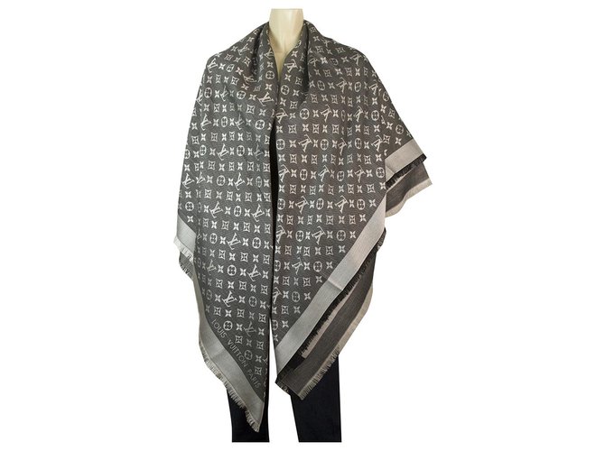 Louis Vuitton monogram Black Denim Tone on tone shawl weaved