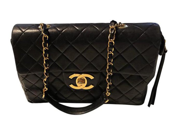 Timeless Chanel Vintage jumbo Black Leather ref.170189 - Joli Closet
