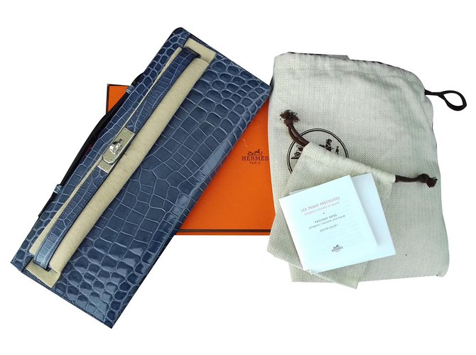 Hermès Kelly Cut Blau Brigthon Crocodile Clutch Handtasche Neuzustand Exotisches Leder  ref.170207