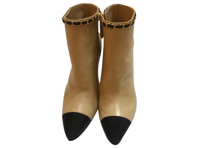 Chanel boots Cuir Beige  ref.170623