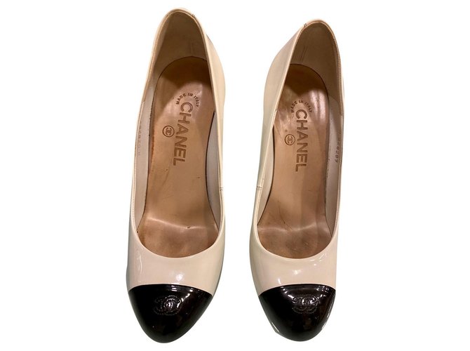 Chanel Heels Eggshell Patent leather  ref.171196