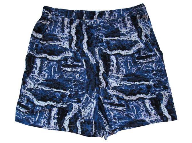 American Vintage Pantalones cortos Azul Viscosa  ref.172071