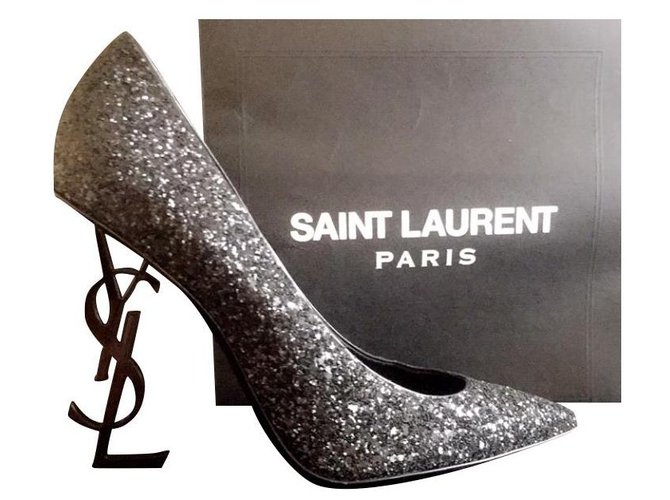 Yves Saint Laurent Heels Black Leather  ref.172100