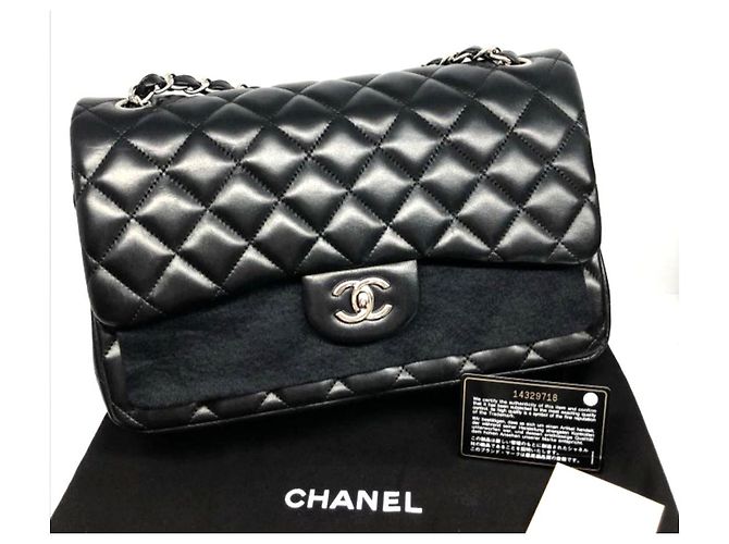 Timeless Chanel Borsa classica jumbo in pelle di agnello nera Nero