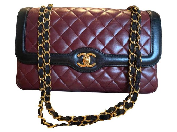 Bolso mediano con solapa Chanel edición limitada Negro Roja Cuero  ref.172128