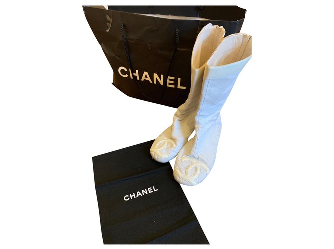 Chanel boots Cuir Blanc  ref.172173
