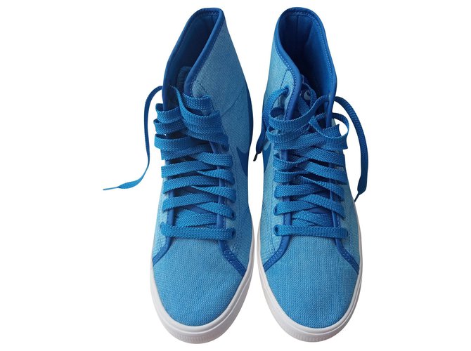 Nike sneakers Bleu  ref.172220