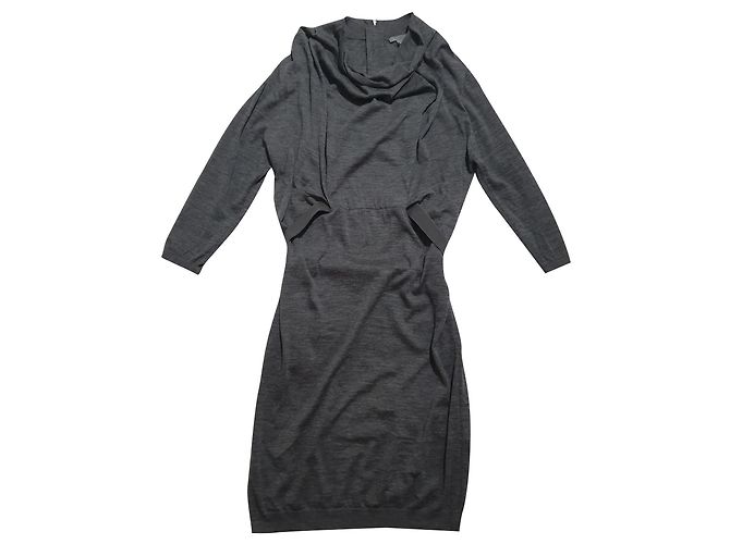 Cos Kleid aus grauer Merinowolle