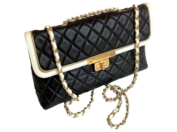 Chanel Chain Soft Flap Bag — BLOGGER ARMOIRE
