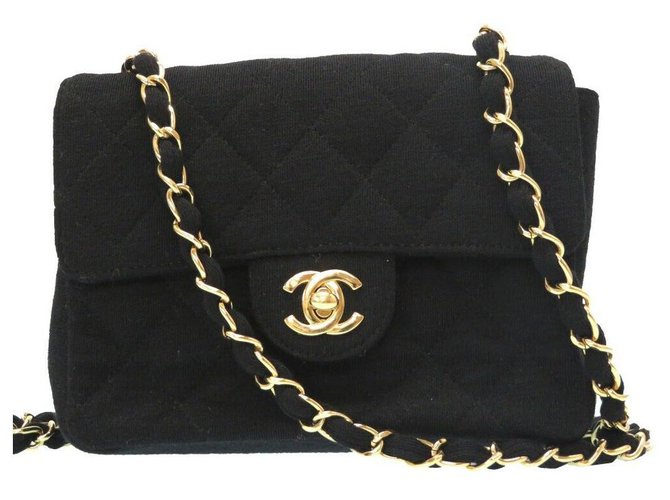Bolso de hombro Chanel Matelasse Negro Algodón  ref.173007