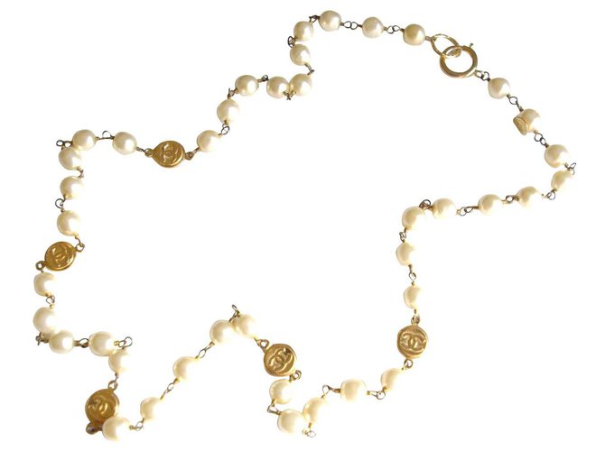 Chanel Colares longos Branco Dourado Metal Pérola  ref.173292