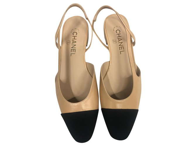 Chanel Flat Slingbacks in Beige Goatskin & Black Grosgrain - Meghan  Markle's Shoes - Meghan's Fashion