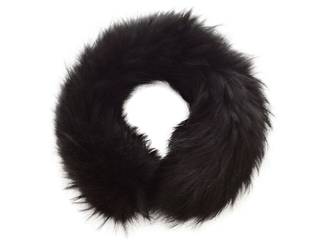 Cuello de piel de mapache negro Parosh 70 cm