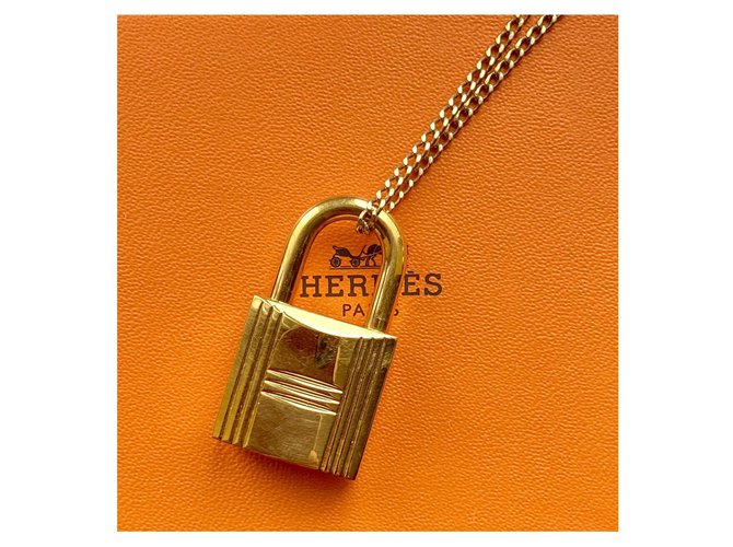 Kelly Colgante de candado H Hermès 160 Dorado Metal  ref.173613
