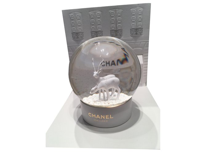 Chanel Gioielleria Bianco D'oro Plastica  ref.173781