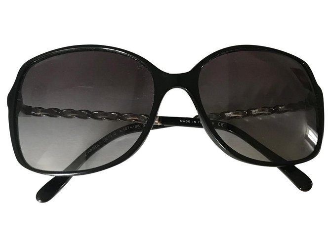 Chanel Des lunettes de soleil Noir  ref.173823