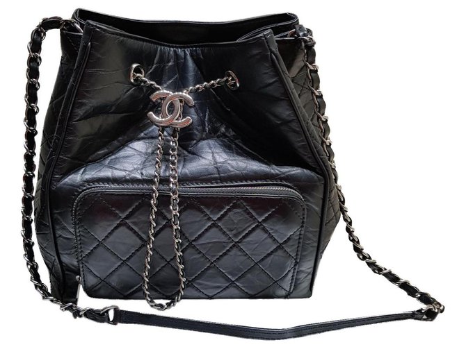 Chanel bucket Black Leather  ref.173960