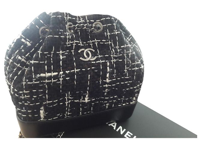 Zaino Gabrielle Chanel in pelle e tweed! Nero