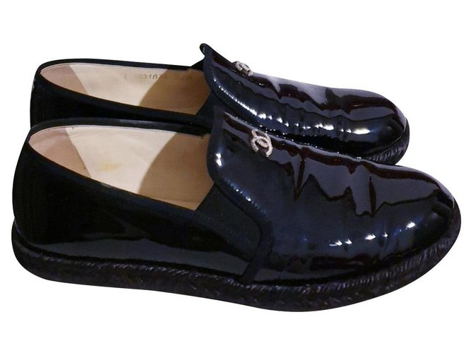 Chanel moccasins / espadrilles 39.5 Black Patent leather  ref.174010
