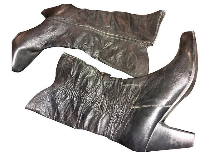 Botas Pierre Balmain de piel negras 40 Negro