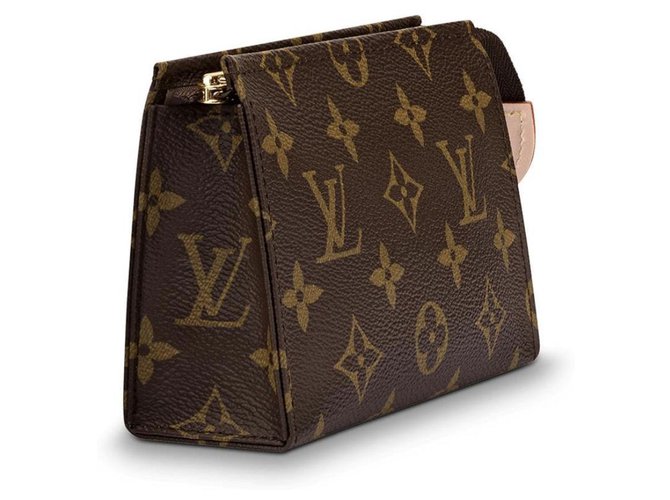 Louis Vuitton Toiletry new Brown  ref.174774