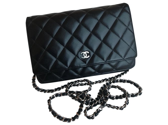 Wallet On Chain Chanel Cartera WOC en cadena con bolsa para polvo y caja Negro Cuero  ref.174909