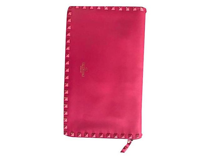 Valentino Garavani Rockstud Clutch Rosa Leder Pink