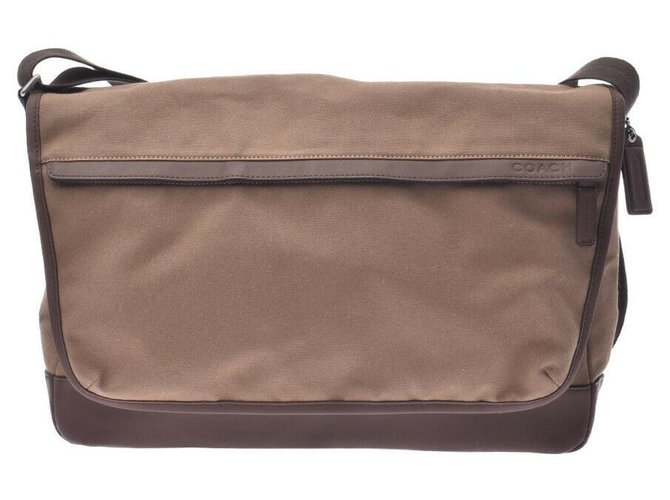 Coach Shoulder bag Brown Cloth  ref.175440