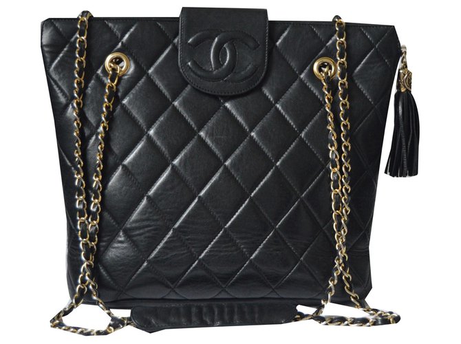 Chanel Handbags Black Lambskin  ref.175508