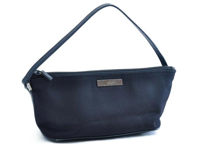 Gucci Nylon Handbag Black Synthetic  ref.175607