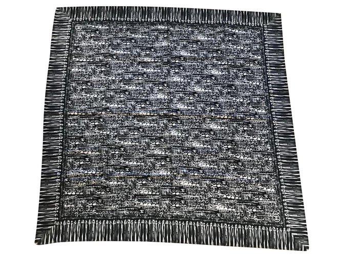 Chanel shawl Black Silk  ref.176173