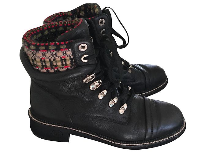 Botas Biker Chanel de Cuero y Tweed Negro