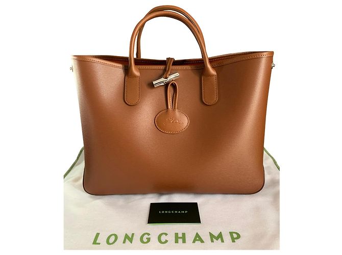 Sac Longchamp Roseau S porté main camel
