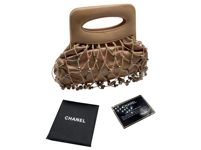 Chanel Handbags Beige Leather  ref.177155