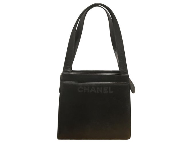 Chanel Fourre-tout Cuir Noir  ref.177170