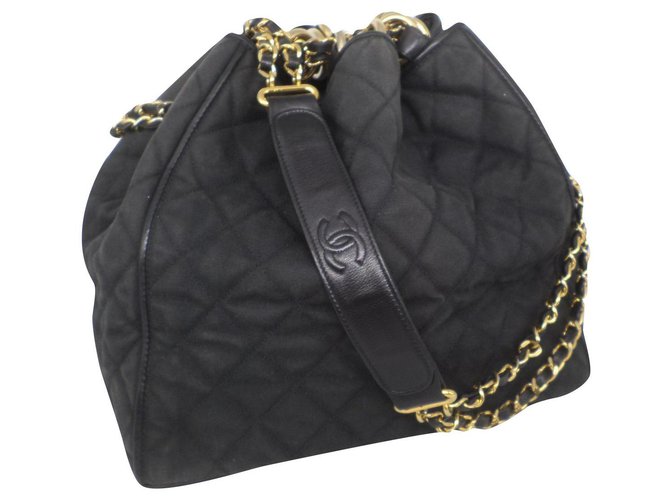 Chanel Handbags Black Cloth  ref.177526