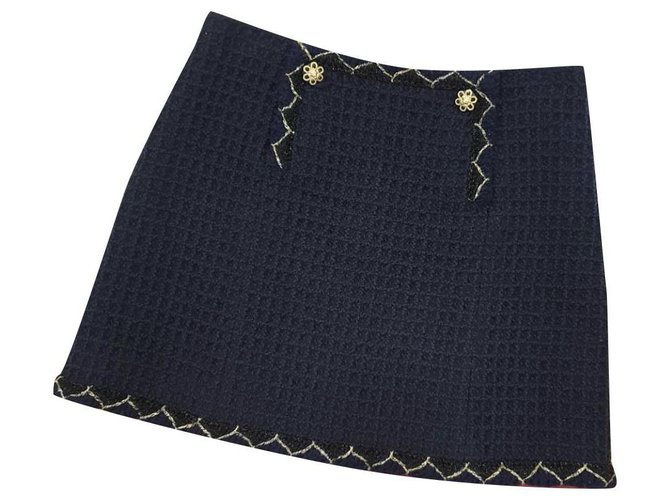 Chanel Skirts Navy blue Wool  ref.177775