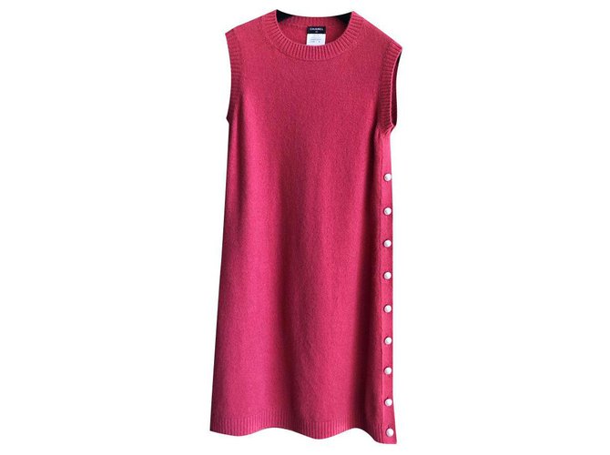 Chanel cashmere dress with pearls Dark red  ref.178103