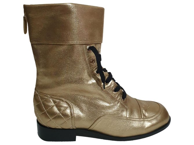 Chanel boots Cuir Doré  ref.178165