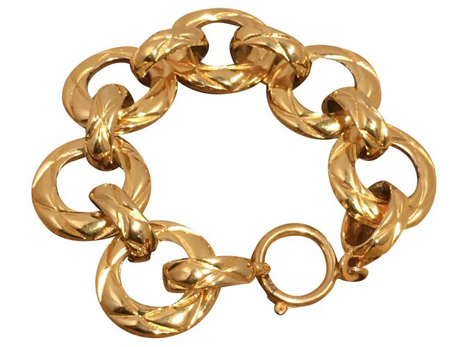 Chanel Armbänder Golden Metall  ref.178634