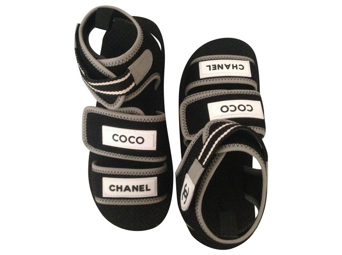 Cambon Chanel sandali Nero Bianco Di gomma  ref.178899