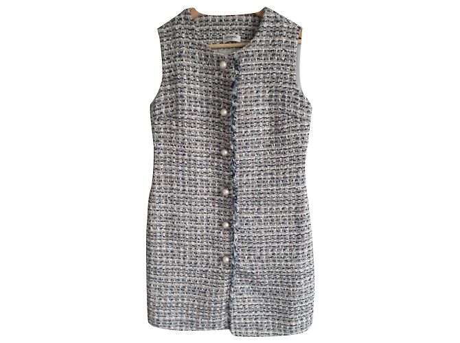 Chanel robe Black White Light blue