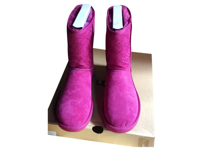 Ugg Wool classic short crystal diamond Pink Suede  ref.178940