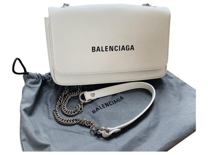 Balenciaga Handbags White Lambskin  ref.179326