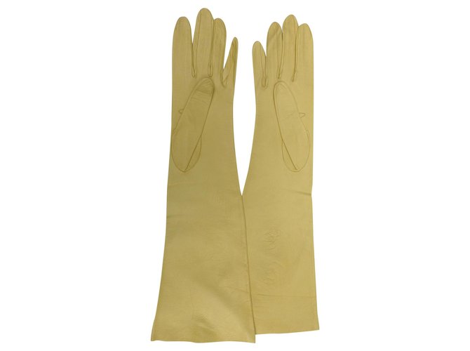 Pierre Balmain Gloves Yellow Lambskin  ref.179775