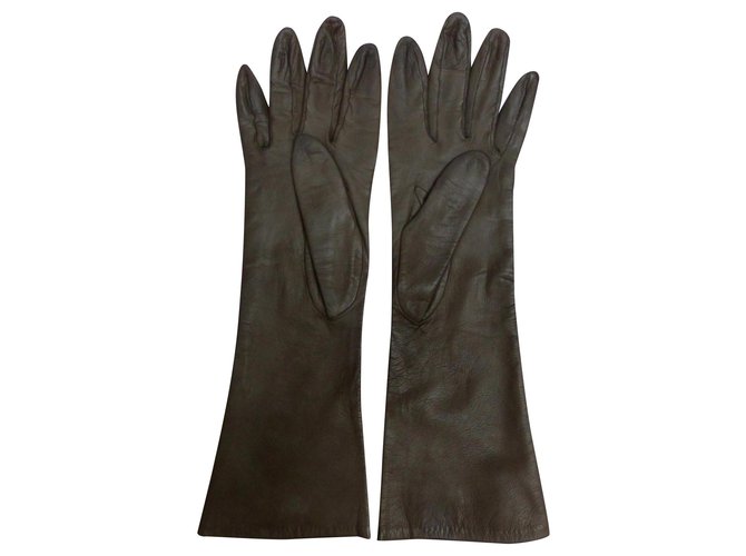 Hermès Gloves Khaki Lambskin  ref.179776