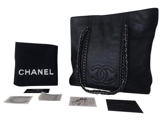 Bolsa de Chanel Negro Piel de cordero  ref.180078