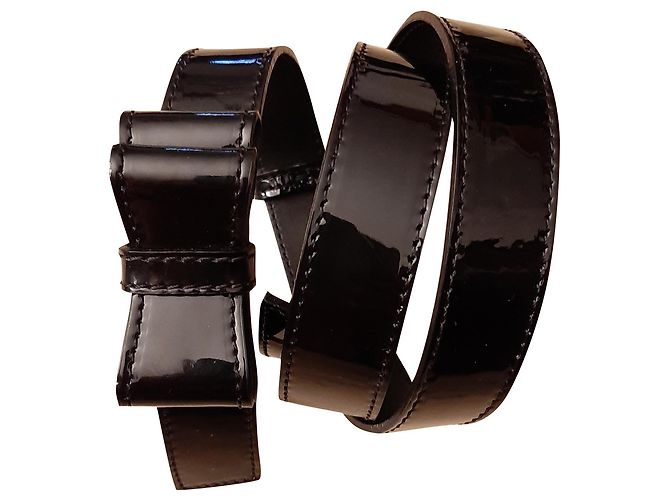 Cinturón Valentino Garavani de charol negro 95 cm